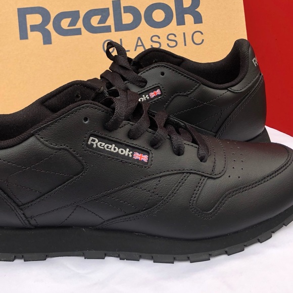 All Black Reebok! 👟 - Picture 2 of 3